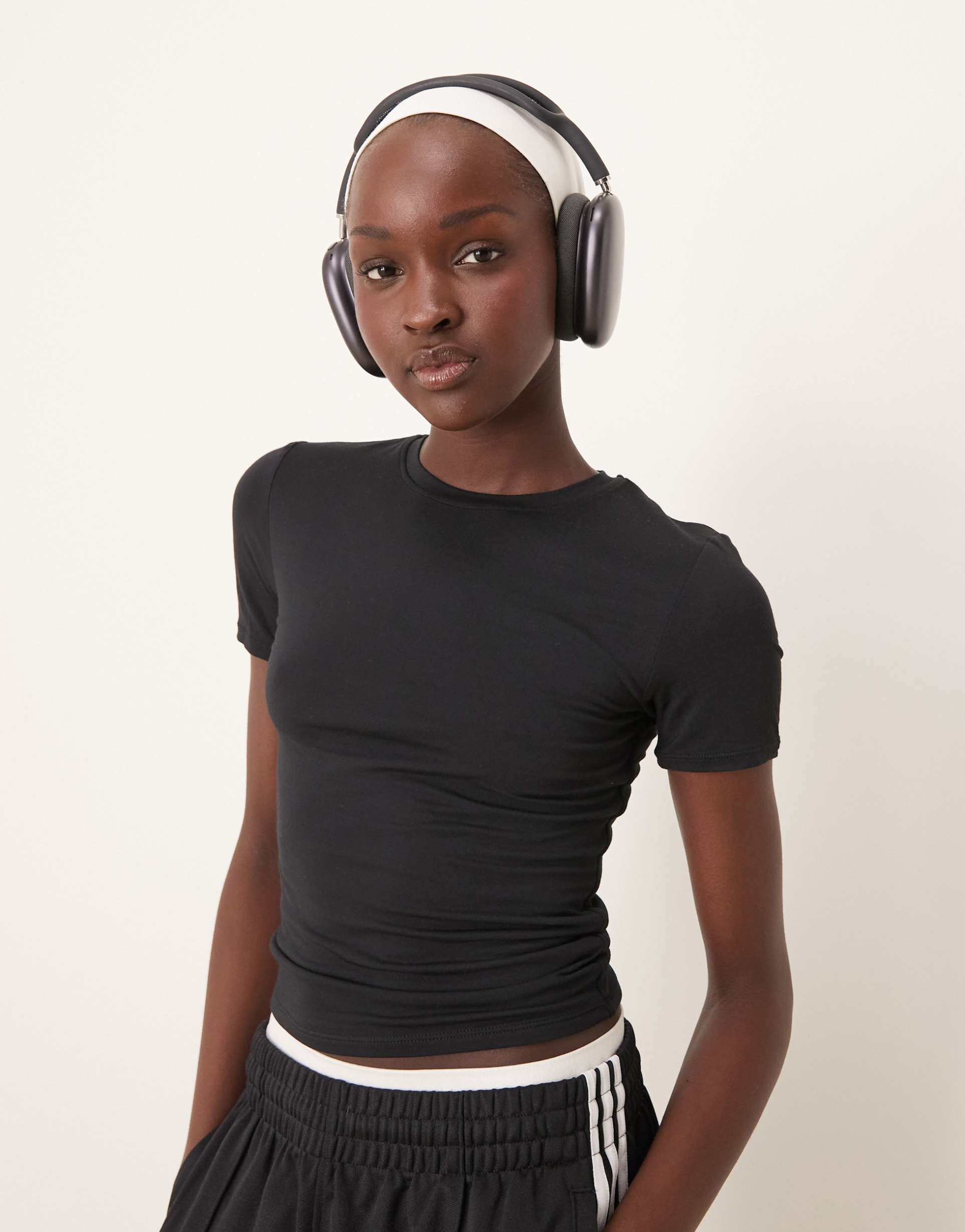 tala 365 sculpting lounge t-shirt in black