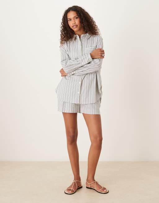 Tala – Blårandiga shorts i poplin, 4 av 5