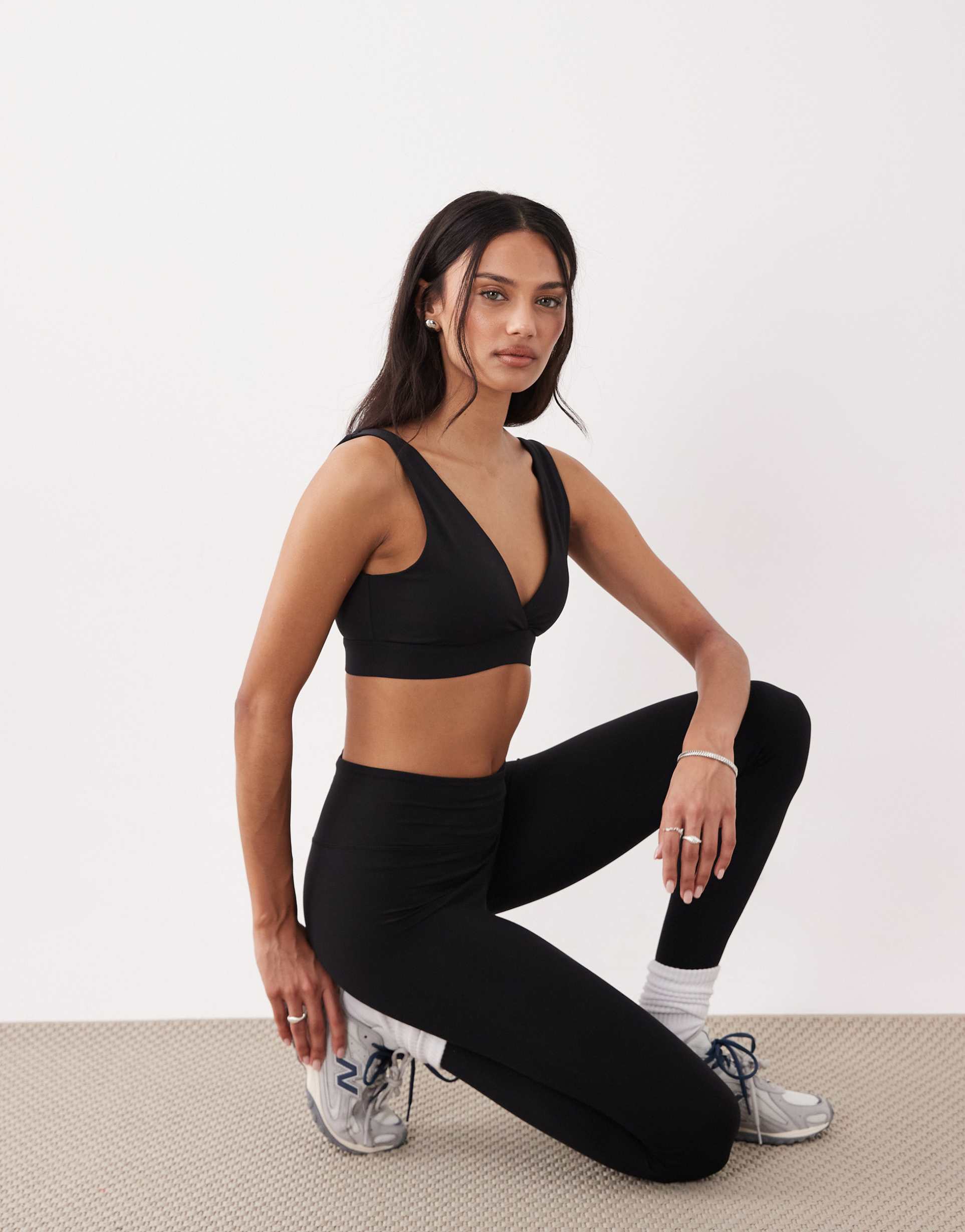 tala day flex wrap high waisted leggings in black
