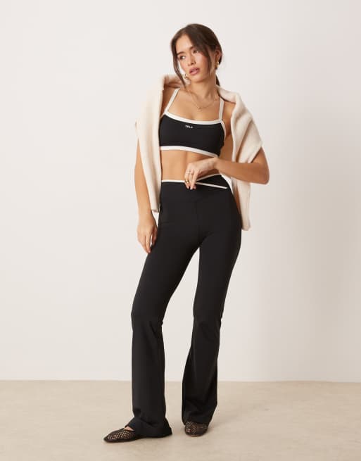 Tala DayFlex adjustable strap bandeau bra in black, 2 of 4