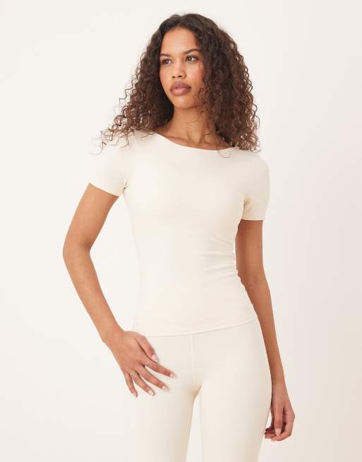 todayful back twist tee ホワイト SUPER STRETCH TWIST TEE | WHITE001 - GOOD AMERICAN