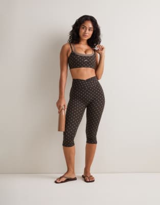 Tala Dayflex Capri Pants In Brown