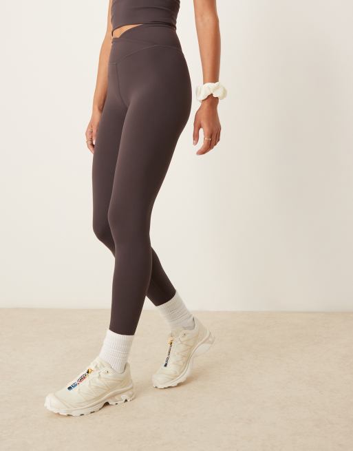 Tala - DayFlex - Legging à taille croisée - Marron, 2 de 5