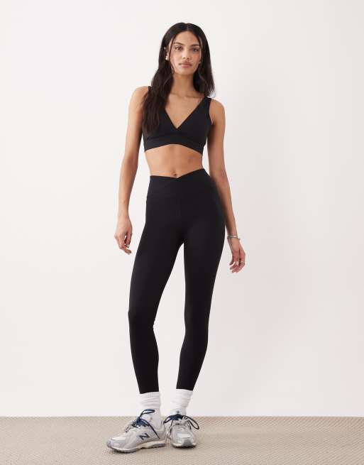Tala - Dayflex - Sport-bh met V-hals in shadow black, 2 van 4