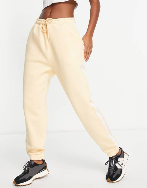 TALA – Dusk Courtside – Jogginghose in Zitronengelb, exklusiv bei ASOS 