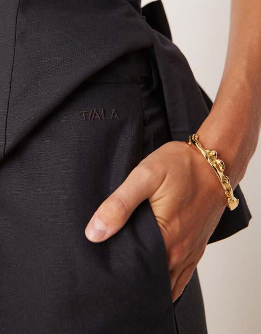 TALA heavyweight linen tailored wide leg trousers in black - BLACK, 4 of 5
