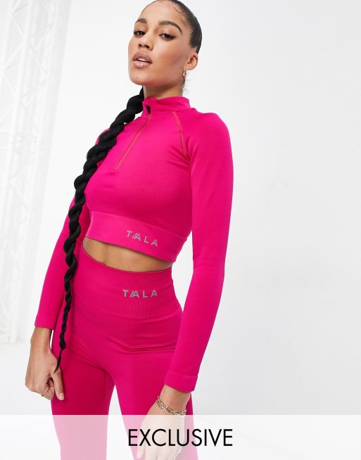 Tala in esclusiva per ASOS - Aster - Crop top a maniche lunghe rosa