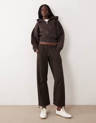 Joggers 1