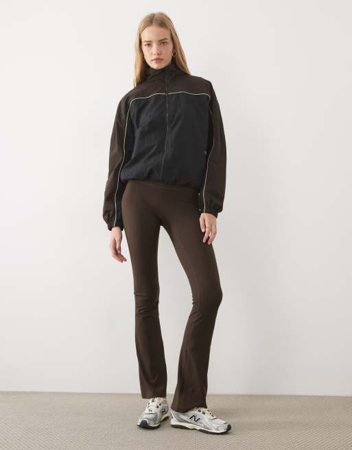 TALA multiway contrast windbreaker in americano and black, 2 of 4