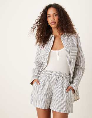 Tala Tala poplin shorts in blue stripe-Grey