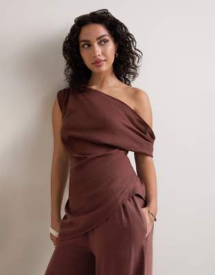 Tala Resort Soft Linen Top In Brown