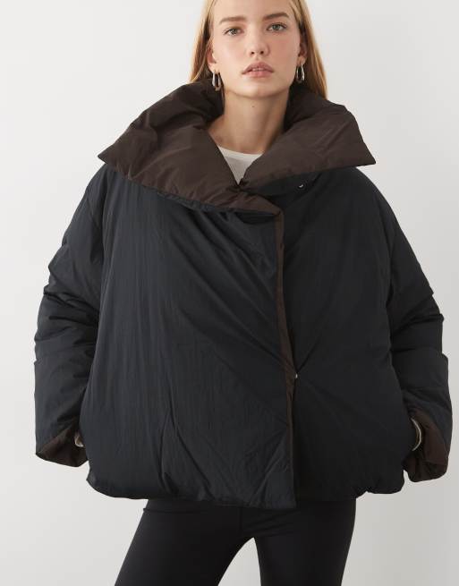 TALA reversible wrap puffer jacket in black and americano, 3 of 4