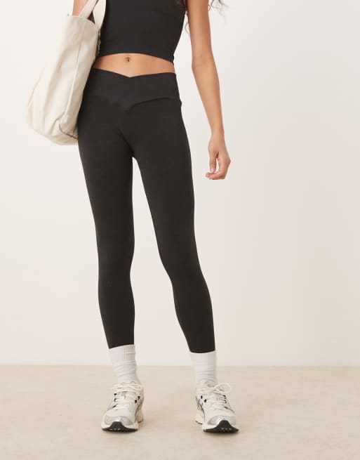 Tala Sculpt seamless wrap waist scrunch leggings in black, 2 of 5