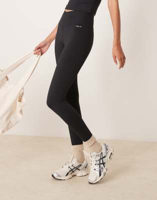 Tala skinluxe in black