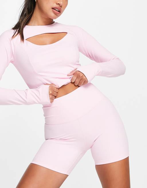 ellesse Lucini legging shorts in light pink