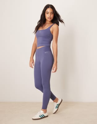 Skinluxe V waist legging in blue