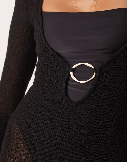 Tala - Vestito in maglia nero a maniche lunghe stile resort con anello dorato, 2 di 4