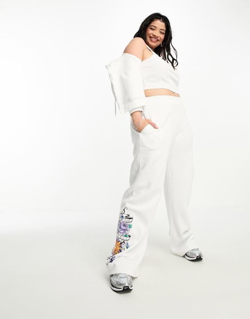 Tammy Girl Plus tracksuit pants co-ord with graphic in white