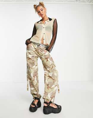 Tammy Girl skater relaxed Y2K cargo trousersin camo - ASOS Price Checker