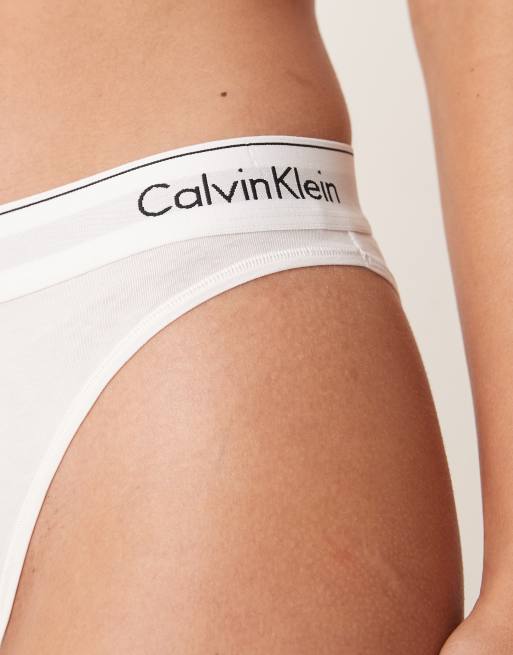 Tanga blanco de pernera alta Modern Cotton de Calvin Klein, 2 de 4