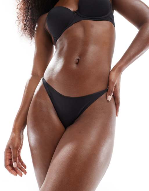 Tanga negro Sculpt de Calvin Klein