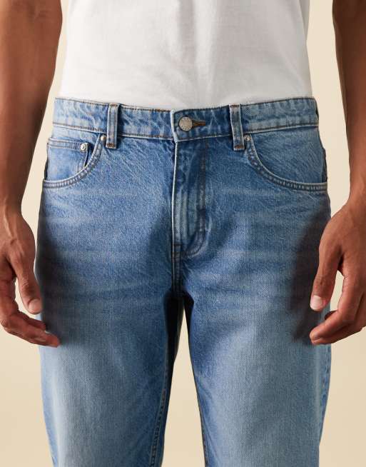 Tapered fit-jeans i let forvasket blå fra ASOS DESIGN, 4 af 6