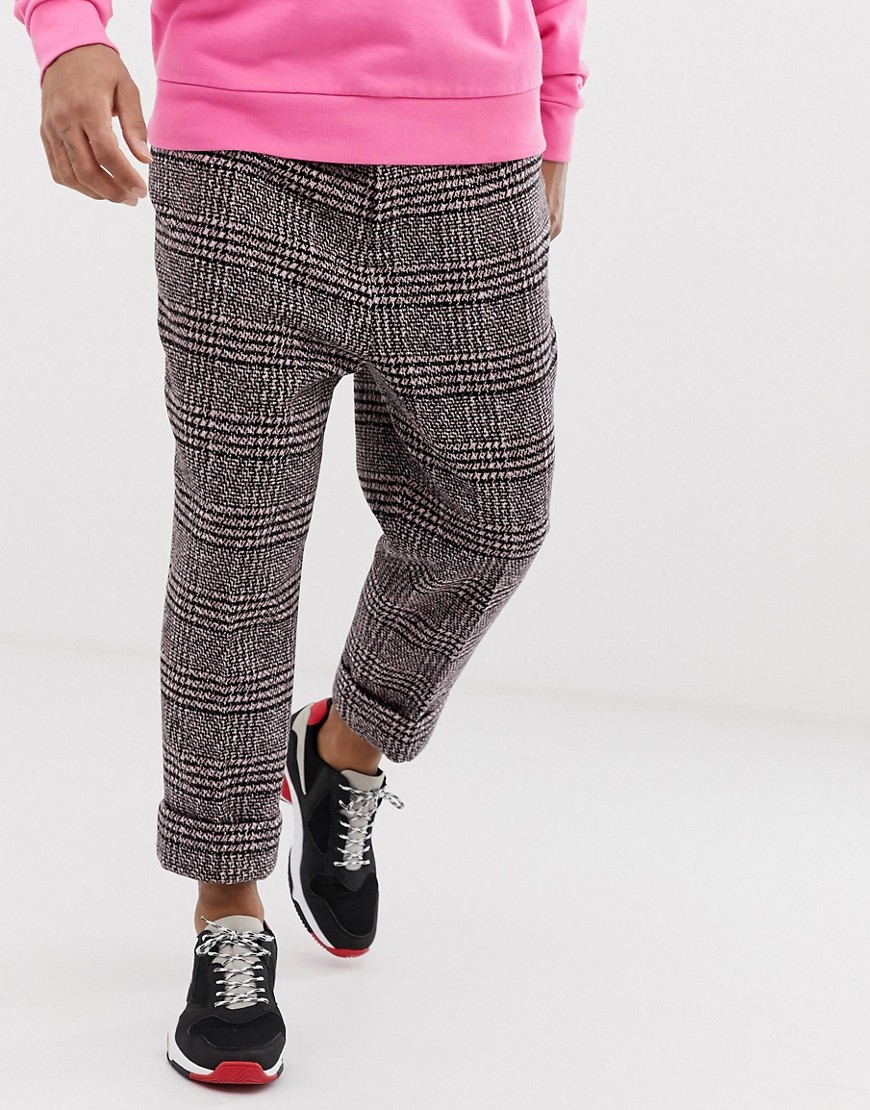 Taperet smarte bukser i pink og sorte tern fra ASOS DESIGN