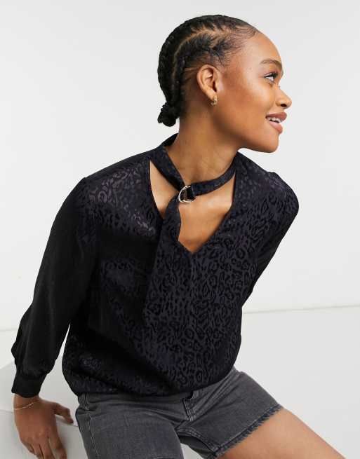 Ted Baker - Blouse met ringdetail in donkerblauwe luipaardprint