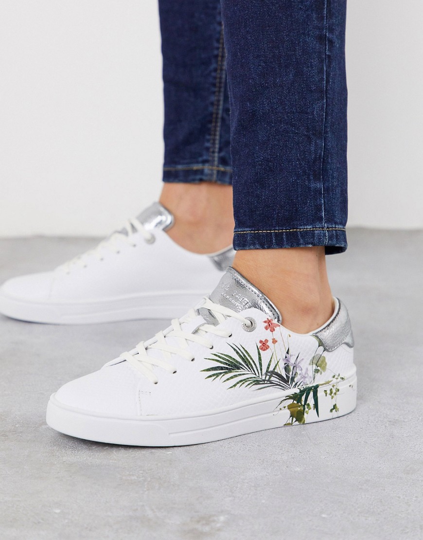 Ted Baker - Highland - Sneakers bianche con stampa esotica-Bianco