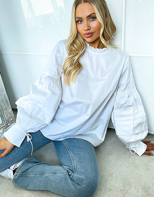 Tops Shirts & Blouses/Ted Baker Jaicee balloon sleeve top in white 