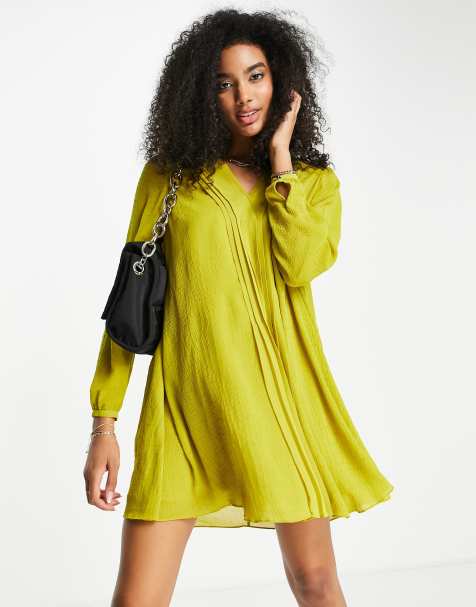 Ted Baker – Kaynie – Żółta sukienka mini z plisami - view 1