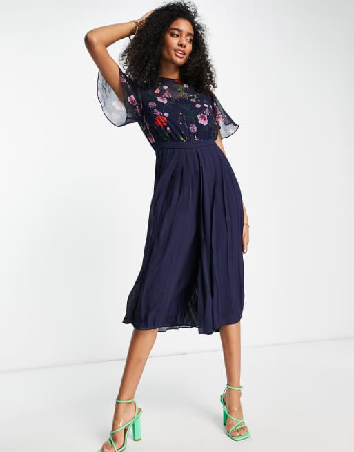 Ted Baker - Misty - Tuta jumpsuit nera a pieghe con ricami