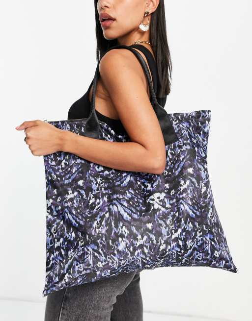 Foldable Tote Bag - Lightweight Nylon - Take Anywhere