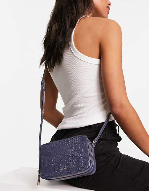Ted Baker – Stina – Niebieska torebka crossbody z dwoma suwakami z motywem skóry krokodyla