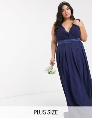 Темно-синее платье макси с запахом и бантом на спине TFNC Plus bridesmaid-Голубой