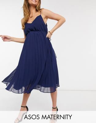  Темно-синее плиссированное платье миди на бретелях со шнурком на талии ASOS DESIGN Maternity-Темно-синий
