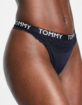 Темно-синие стринги с кружевной оборкой Tommy Hilfiger-Темно-синий