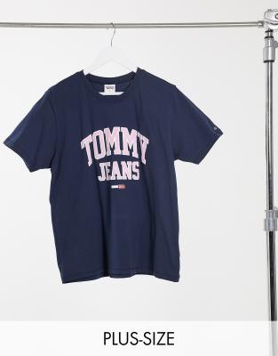 фото Темно-синяя футболка с логотипом tommy jeans plus-темно-синий