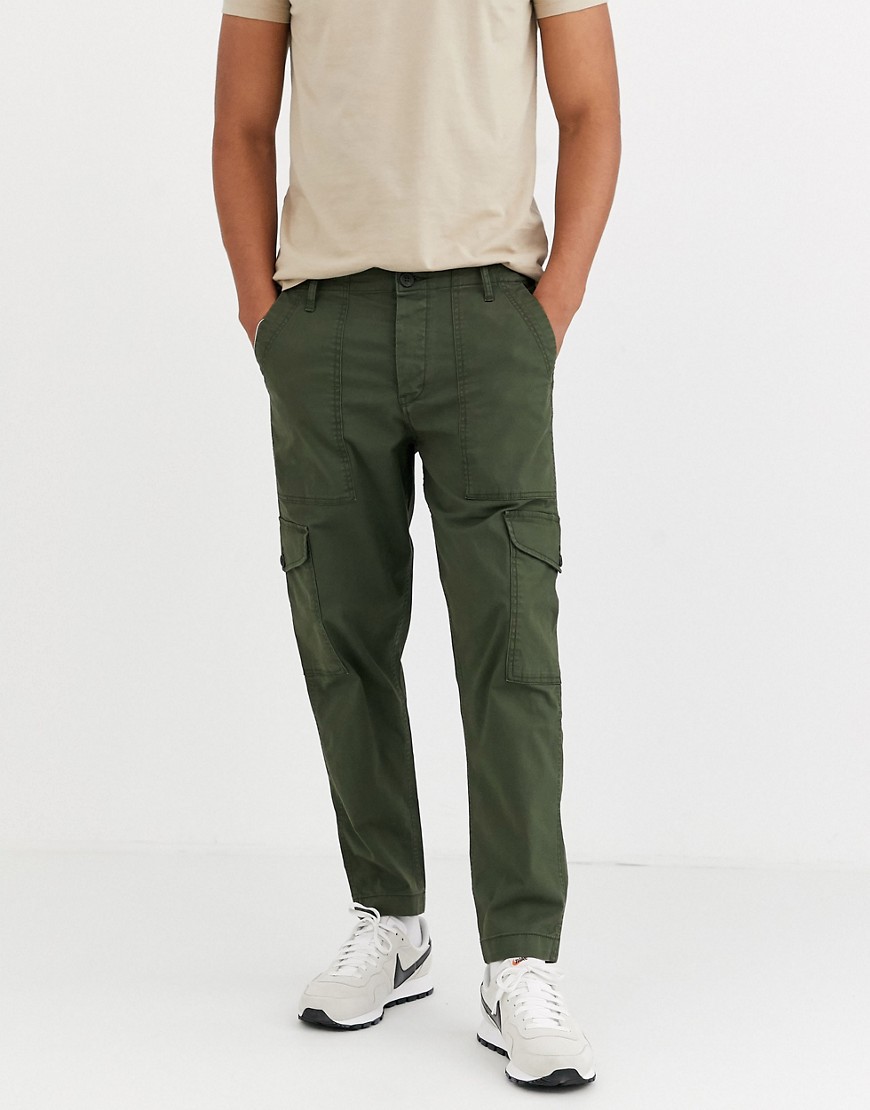 фото Темно-зеленые брюки карго selected homme-зеленый