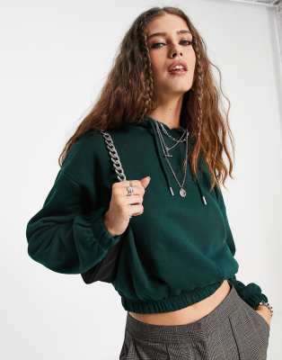 фото Темно-зеленый укороченный oversized-худи bershka-зеленый цвет