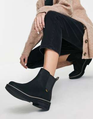 TEVA FLAT CHELSEA ANKLE BOOTS IN BLACK