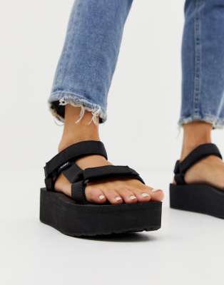 teva black flatform universal sandals