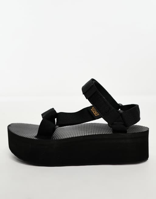 Teva flatform universal chunky sandals in black, 4 of 4