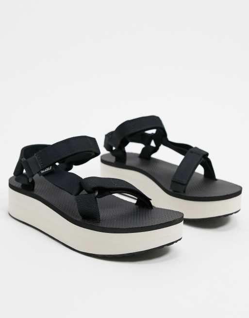 Teva flatform black sales and white