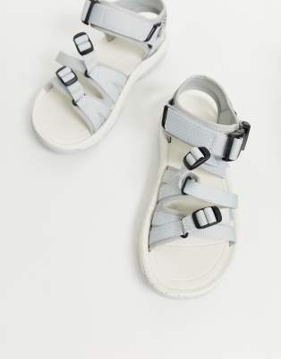 teva hurricane alp tech sandals