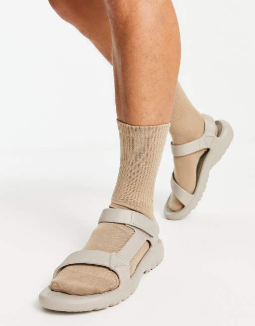 teva hurricane beige