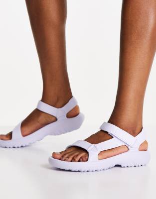 Teva Hurricane Drift flat sandals in lavender blue - ASOS Price Checker