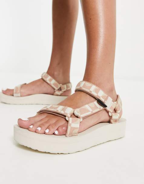 Teva - Midform Universal - Sandalen met dikke zool in beige print - view 1