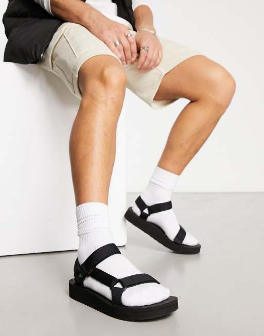 Tevas hot sale with socks