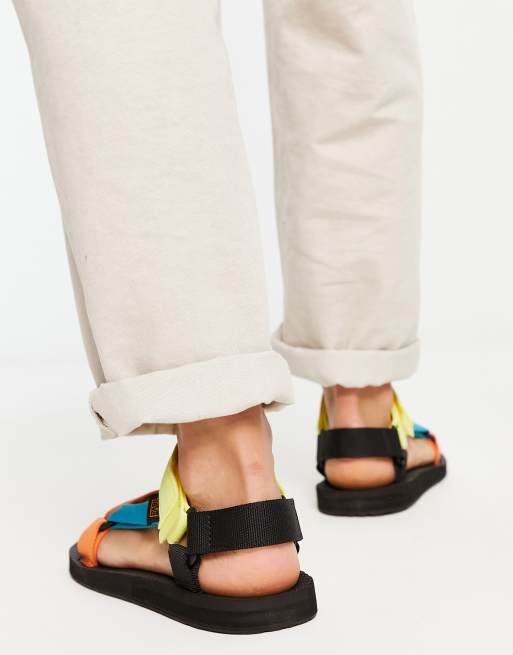 Guys wearing 2024 teva sandals